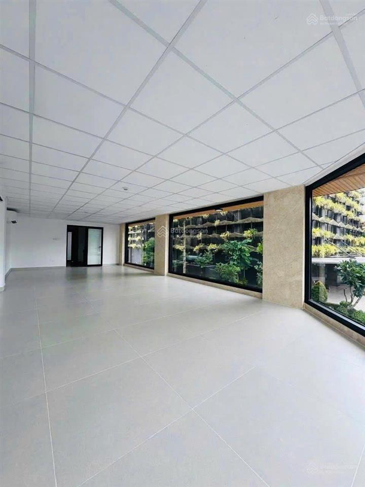 Cho thuê toà nhà góc 2 mặt tiền đặng dung nhà mới  thang máy, pccc  giá 75 triệu