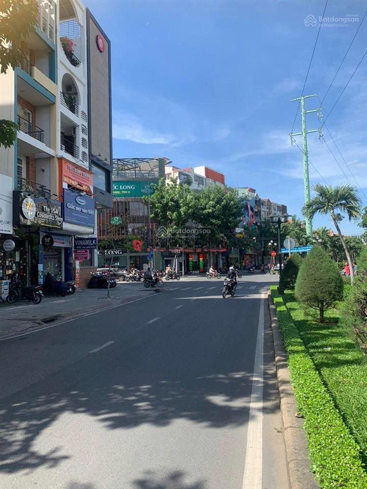 Cho thuê nhà 81 phan xích long, phú nhuận  thang máy  giá 58tr