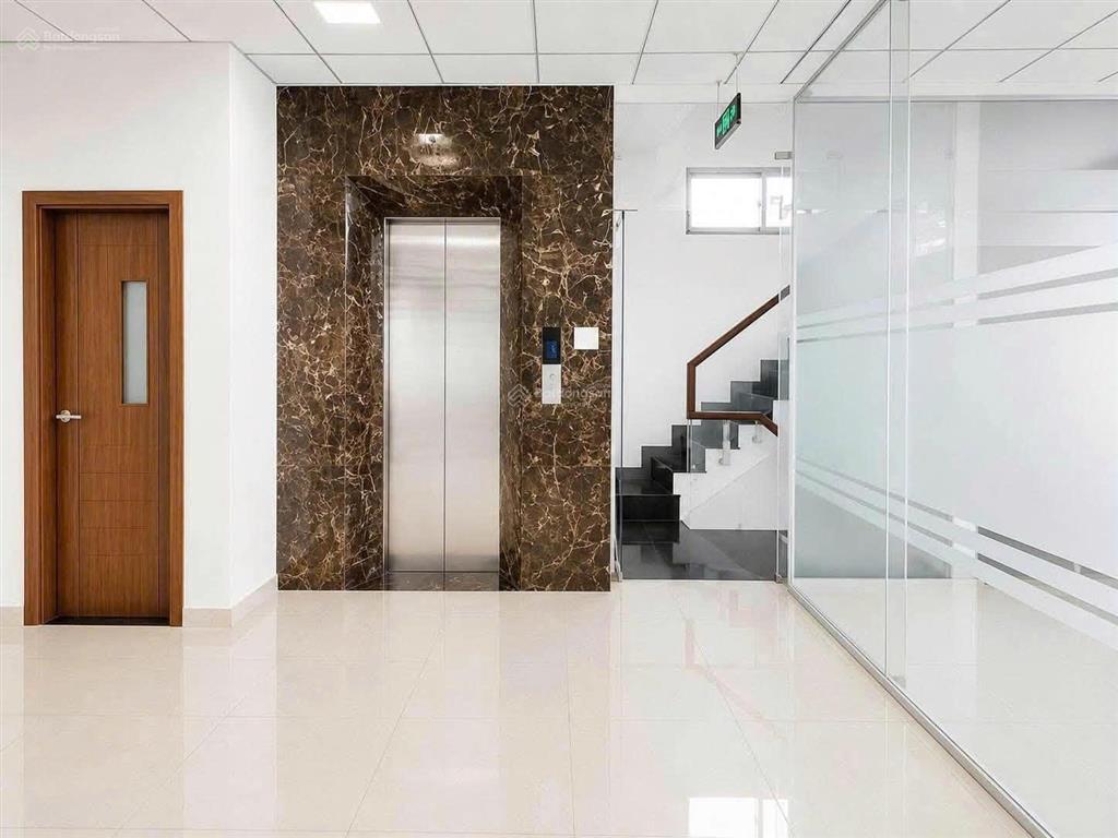 Cho thuê nhà 7a thành thái, quận 10 nhà mới hoàn thiện  thang máy, pccc đầy đủ  giá 50tr