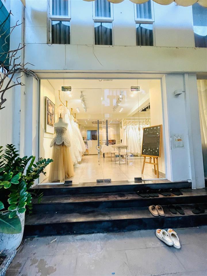 Cho thuê nhà mặt tiền 7a hoa mai, phú nhuận  8x15m  1 trệt 3 lầu  giá 55 triệu