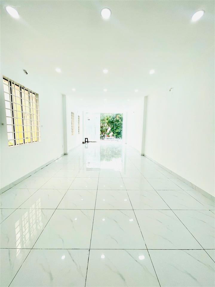 Cho thuê nhà thành thái, p.14, quận 10  5x20m  1 trệt 2 lầu  giá 50 triệu