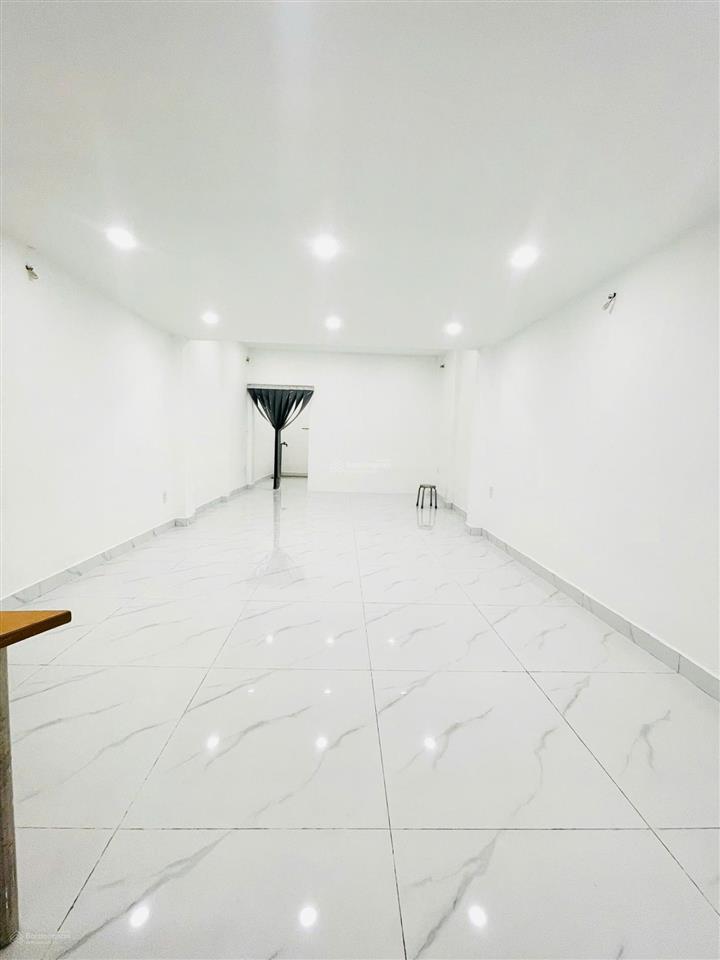 Cho thuê nhà thành thái, p.14, quận 10  5x20m  1 trệt 2 lầu  giá 50 triệu