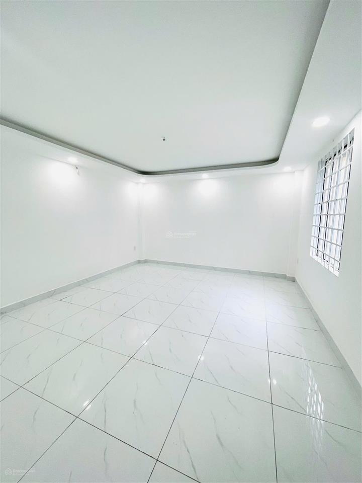Cho thuê nhà thành thái, p.14, quận 10  5x20m  1 trệt 2 lầu  giá 50 triệu