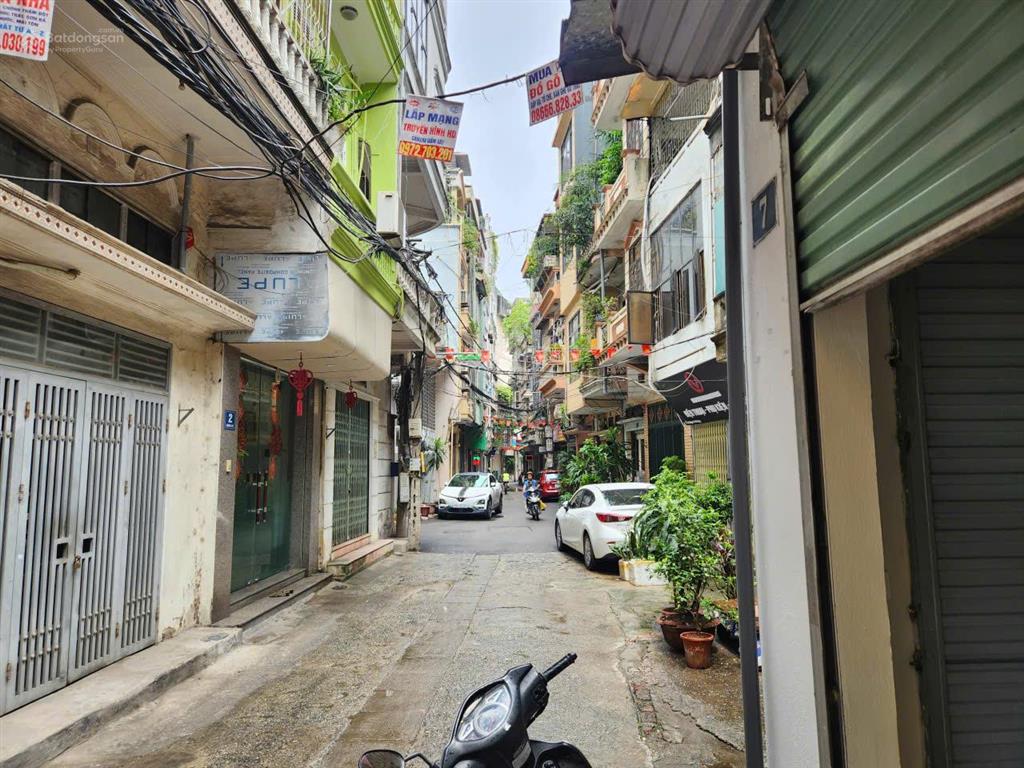 Cho thuê nhà 3 tầng gần đh kinh tế quốc dân, đường rộng dễ kinh doanh