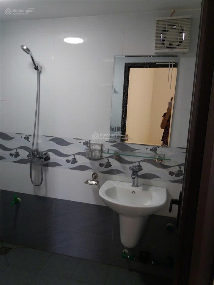 Cho thuê căn hộ chung cư mini ngõ 02 hoàng quốc việt, nghĩa đô, 30m², giá chỉ 4 triệu/tháng