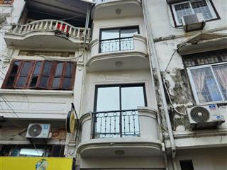 Cho thuê nhà nguyên căn 65m2 5 tầng 1 tum hoàng hoa thám, ngọc hà, hà nội