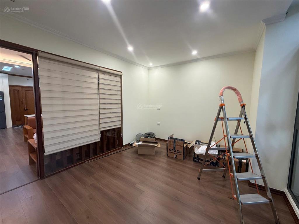 Chính chủ giá tốt. bán căn hộ eurowindow complex cầu giấy  86,1m2 full nội thất