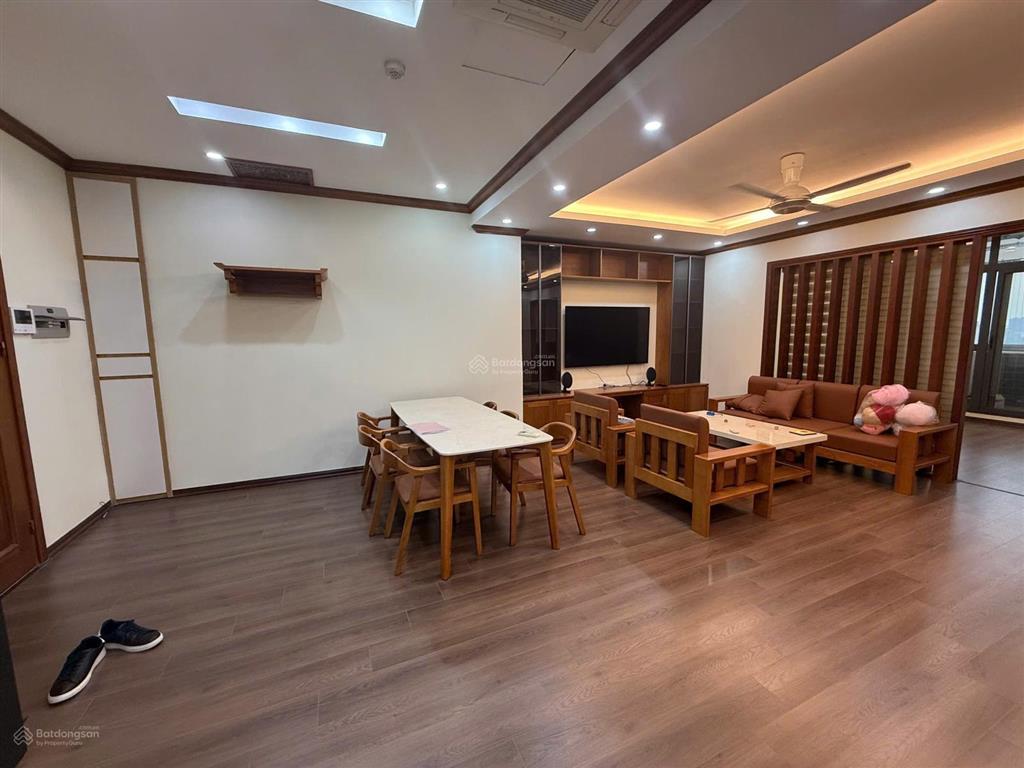 Chính chủ giá tốt. bán căn hộ eurowindow complex cầu giấy  86,1m2 full nội thất