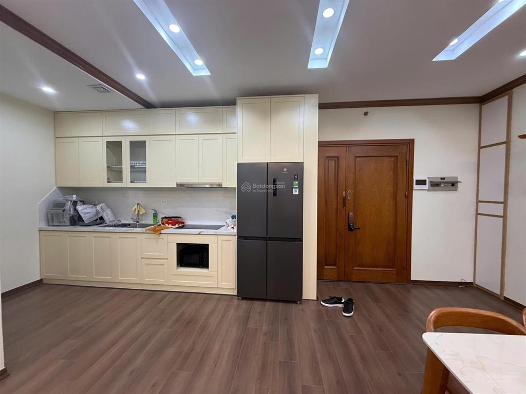 Chính chủ giá tốt. bán căn hộ eurowindow complex cầu giấy  86,1m2 full nội thất