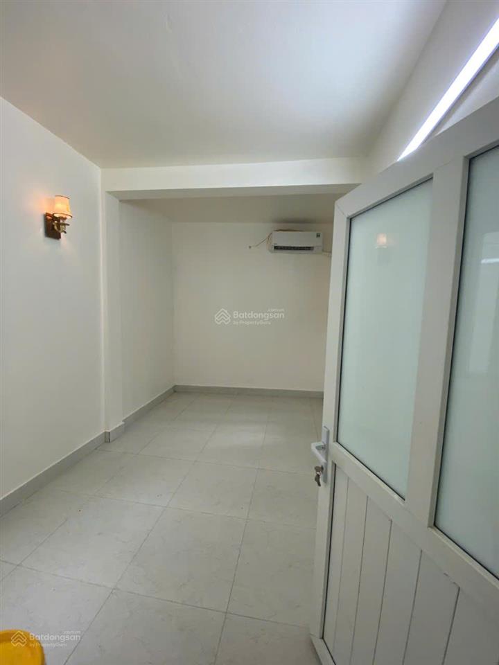 Bán nhà riêng gia lâm 126m², 3 tầng, sân đỗ ô tô, ngõ ô tô, kế bên vinhomes ocean park 1