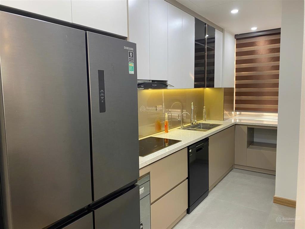 Chính chủ cần bán căn hộ chung cư 86m2, 3 phòng ngủ tòa xphomes star. giá đang tốt nhất khu