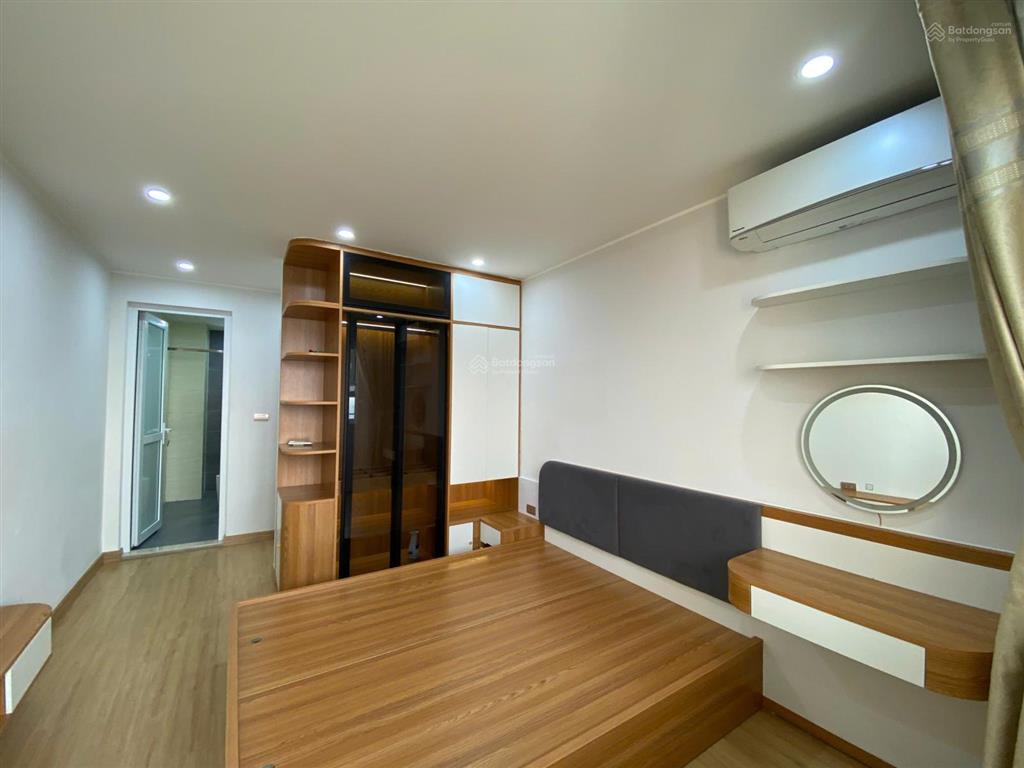 Chính chủ cần bán căn hộ chung cư 86m2, 3 phòng ngủ tòa xphomes star. giá đang tốt nhất khu