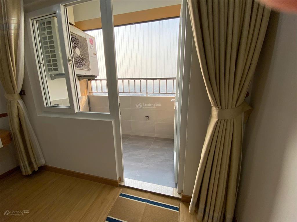 Chính chủ cần bán căn hộ chung cư 86m2, 3 phòng ngủ tòa xphomes star. giá đang tốt nhất khu