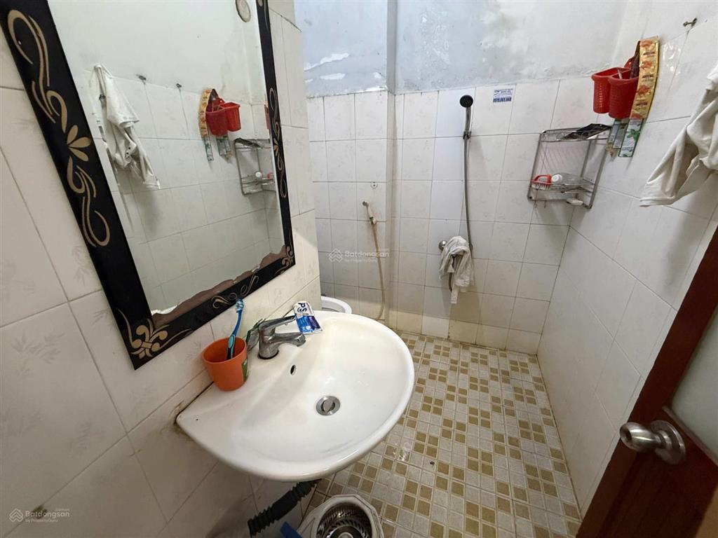 Chính chủ cho thuê phòng đẹp 32m2 ngay siêu thị aeon tân phú
