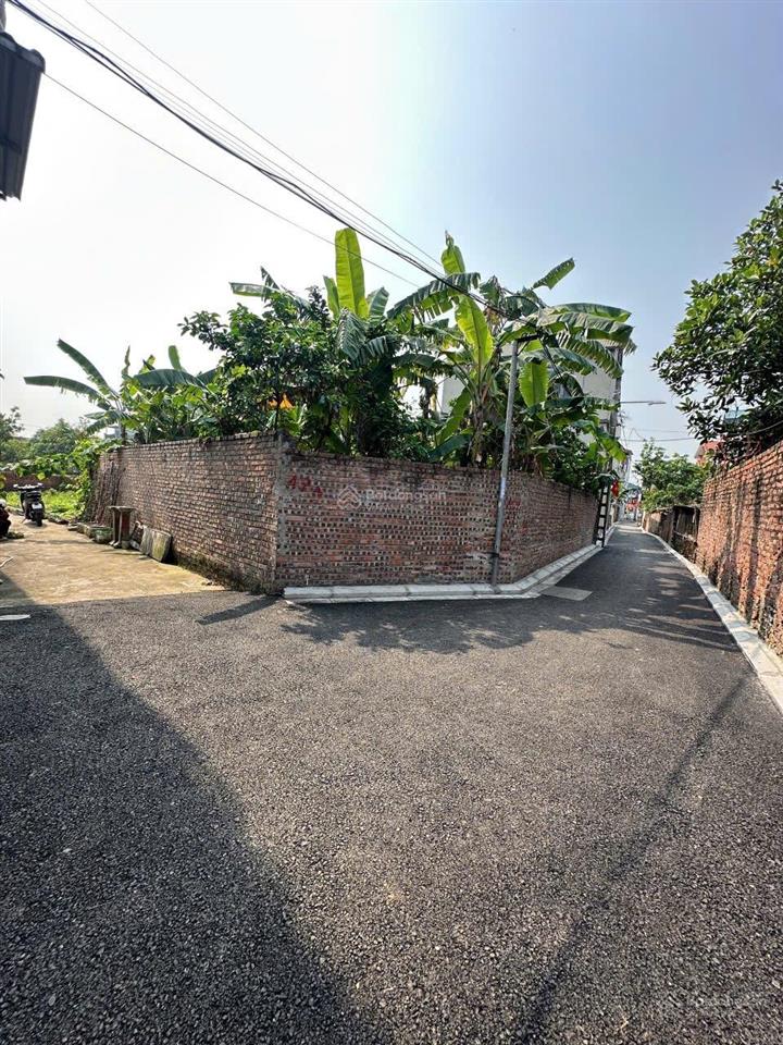 42m thuận an ô tô con vào tận đất, mặt tiền 3,88m nở hậu giá chỉ 2,25 tỷ