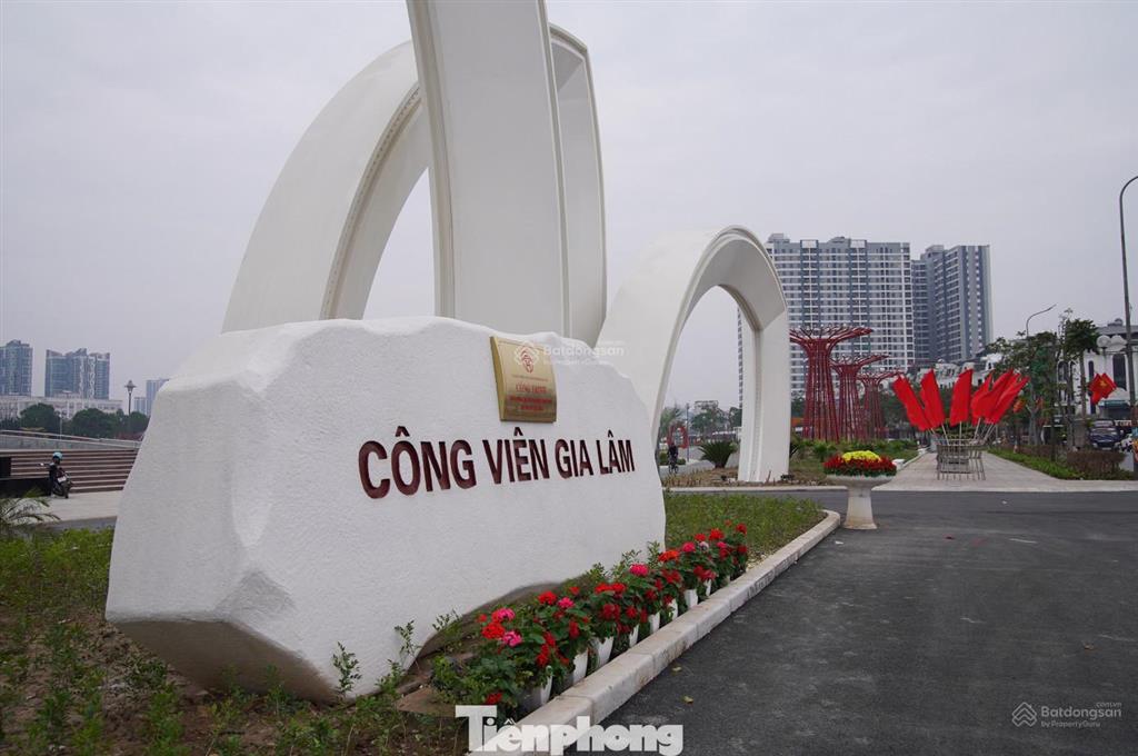 41m trâu quỳ ô tô đi thông, tiền hậu 4,5m vài bước ra công viên gia lâm giá 6,1 tỷ