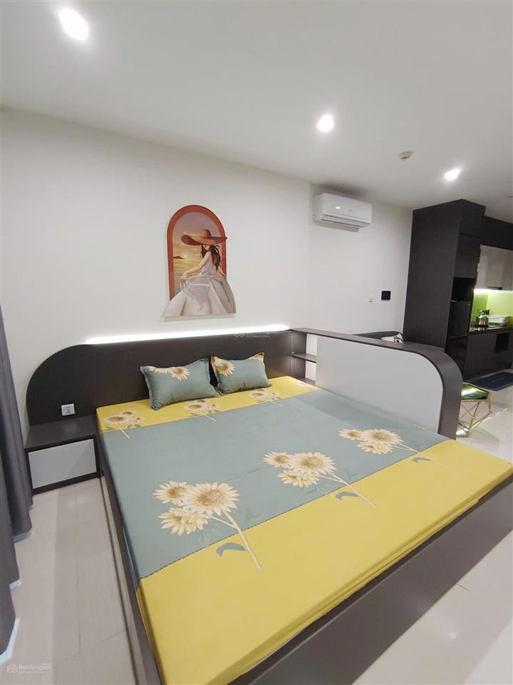 Cho thuê căn studio căn to dt 33,5m2 full đồ đẹp giá 6 triệu/th, chung cư vinhomes ocean park