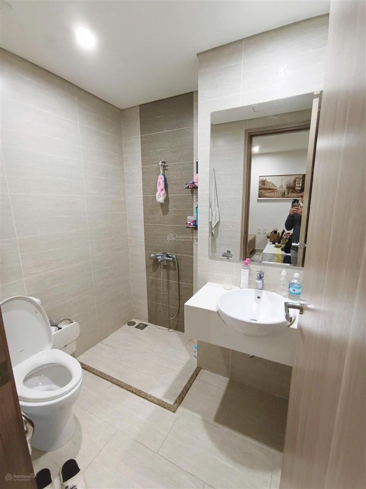 Cho thuê căn studio căn to dt 33,5m2 full đồ đẹp giá 6 triệu/th, chung cư vinhomes ocean park