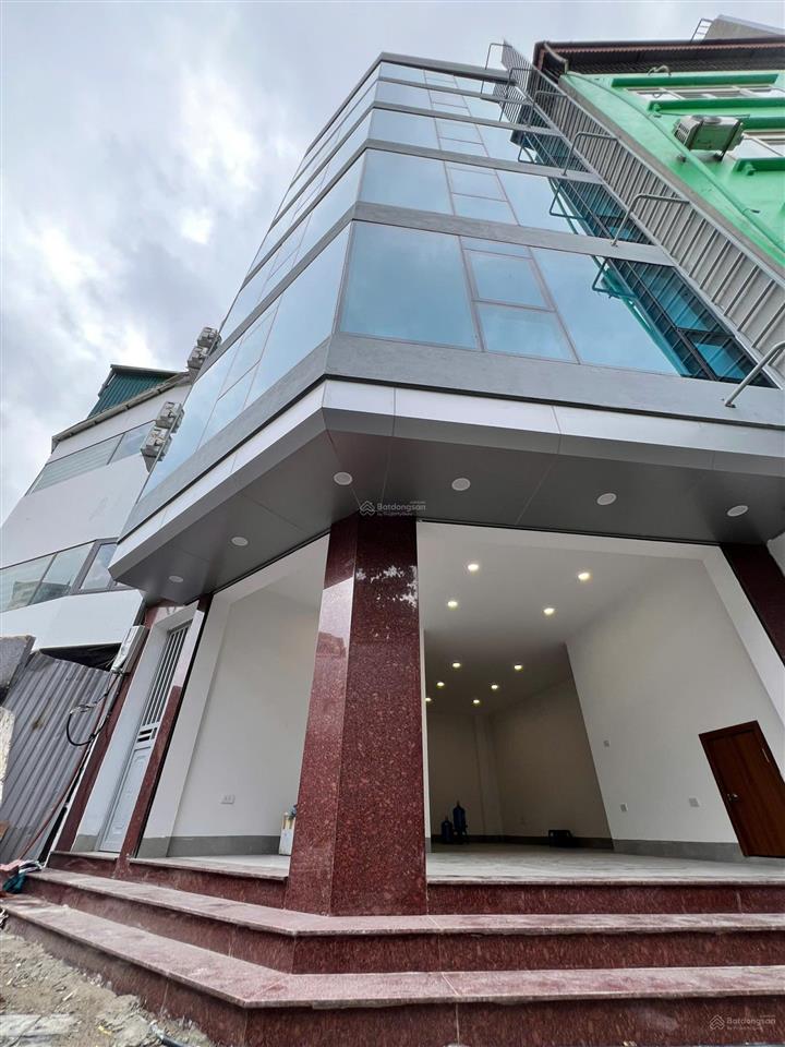 Cho thuê tòa nhà nguyên căn lô góc 2 mặt tiền 530 bưởi giao ngõ 6 vĩnh phúc