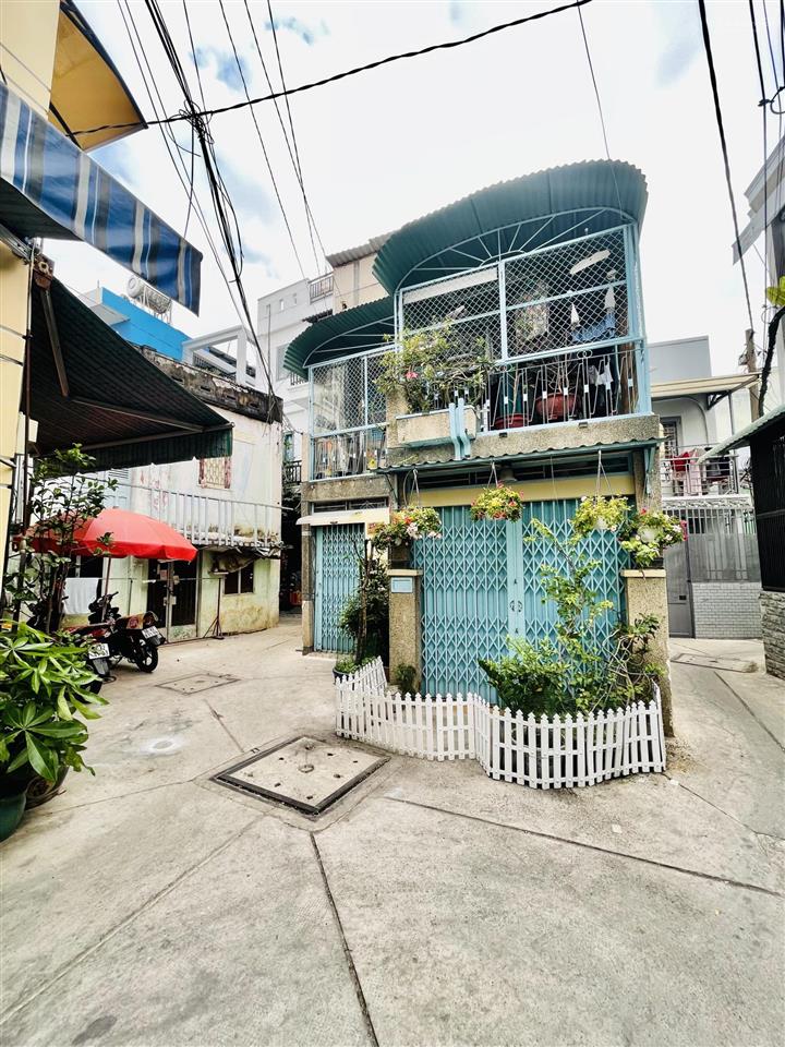 Hẻm xe hơi  57m2  nhà c4 tiện xây mới  6 tỷ thương lượng (~7.5m*8m)  dòng tiền 12 triệu