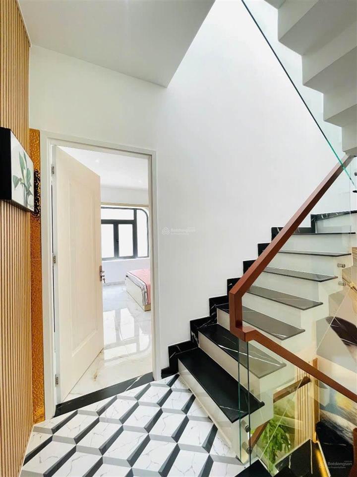 Khu vip hàng xóm city land  117 triệu|m2, thống nhất  nhà mới  cho thuê 17tr/tháng  3pn5wc