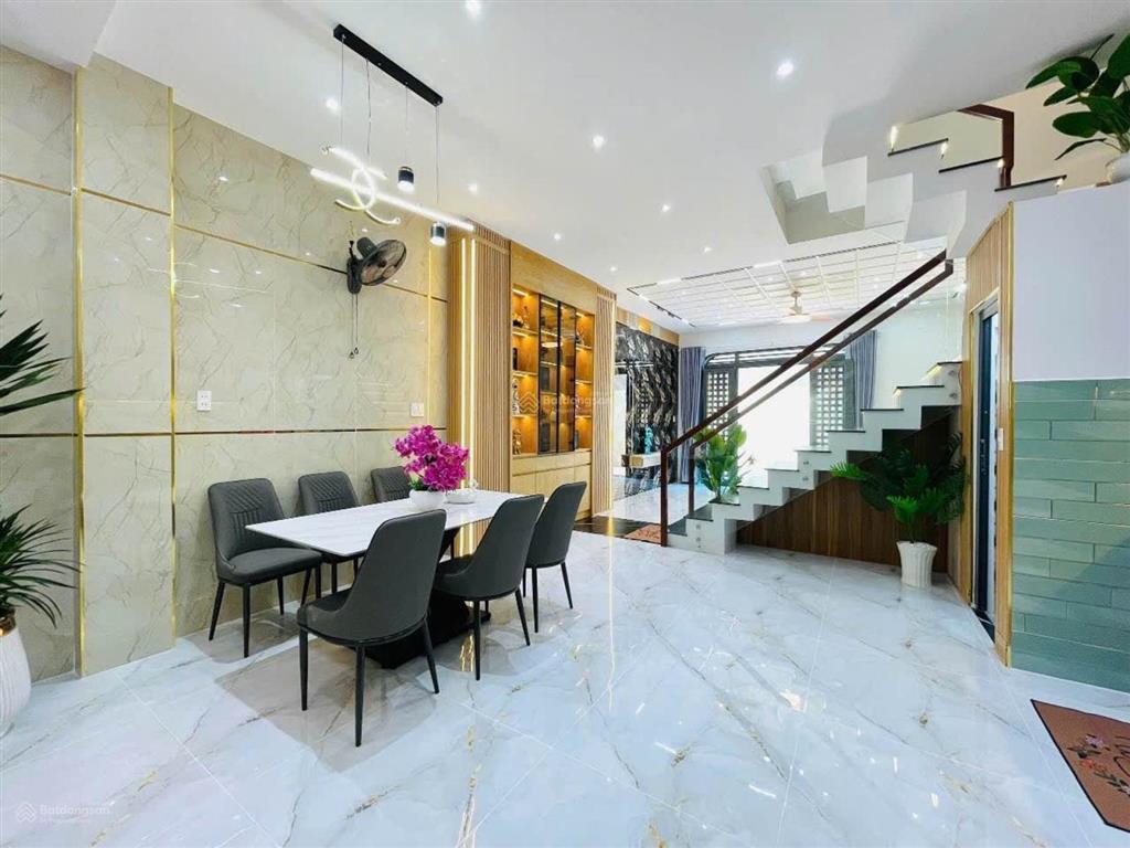 Khu vip hàng xóm city land  117 triệu|m2, thống nhất  nhà mới  cho thuê 17tr/tháng  3pn5wc