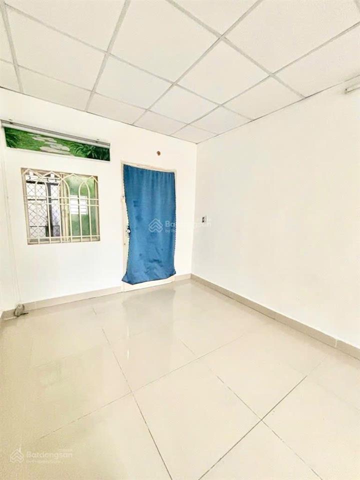 Bán nhà bình thạnh 2,399 tỷ trống suốt dễ cải tạọ, hẻm yên tĩnh