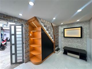 Chỉ 3.2 tỷ  nguyễn văn công  ngay công viên gia định  6.3x4.2m  2 tầng