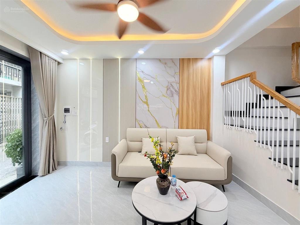 5pn xe hơi đỗ cửa 2 mặt hẻm ở ngay đại học công nghiệp cityland garden hill