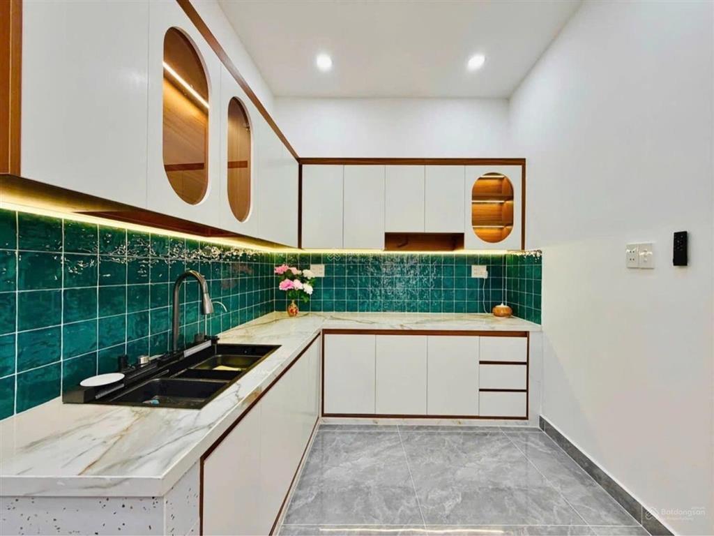 Nhà đẹp chợ gò vấp  đh công nghiệp  phòng ngủ trệt  sân xe  ba gác thông