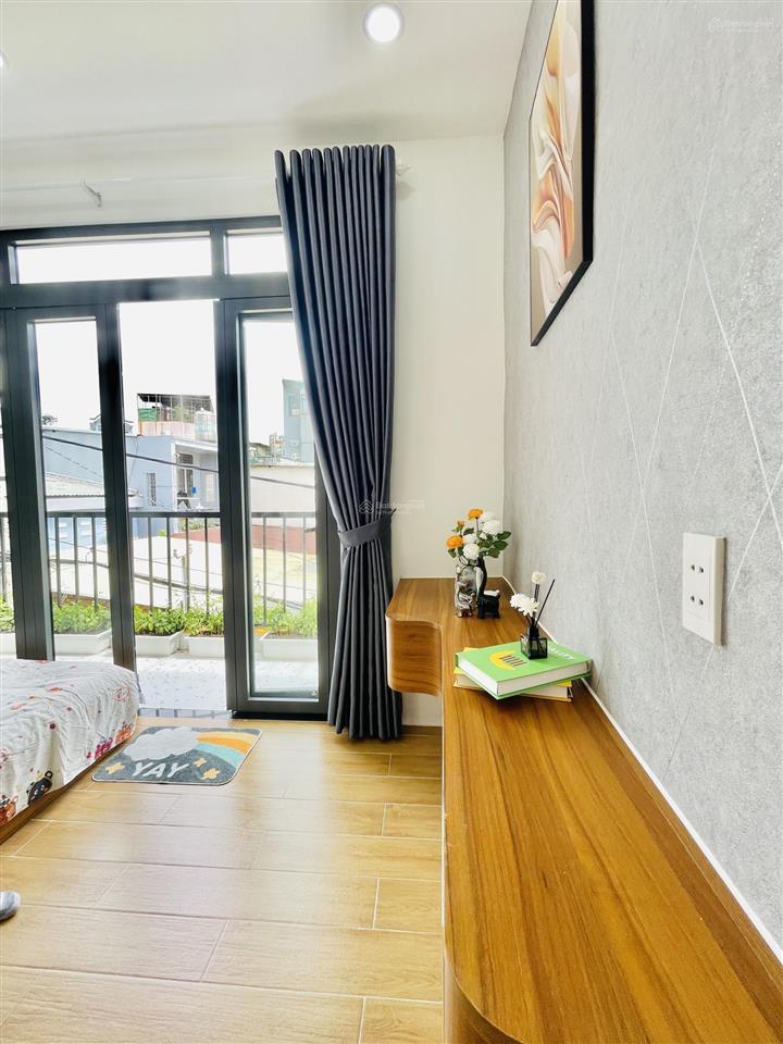 Nhà đẹp chợ gò vấp  đh công nghiệp  phòng ngủ trệt  sân xe  ba gác thông