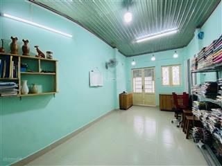 3,5 tỷ  nhà nở hậu, có phòng ngủ tầng trệt, tiện di chuyển lên trung tâm  mua giữ tiền