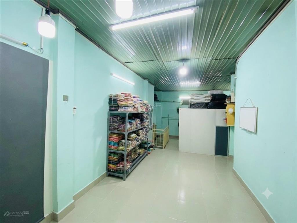 3,5 tỷ  nhà nở hậu, có phòng ngủ tầng trệt, tiện di chuyển lên trung tâm  mua giữ tiền