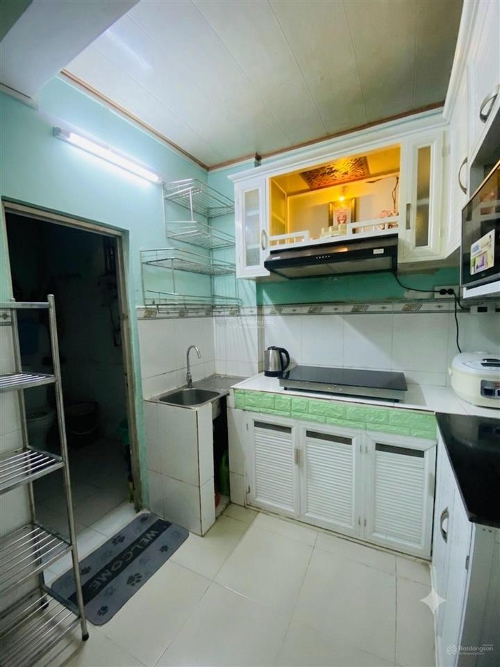 3,5 tỷ  nhà nở hậu, có phòng ngủ tầng trệt, tiện di chuyển lên trung tâm  mua giữ tiền