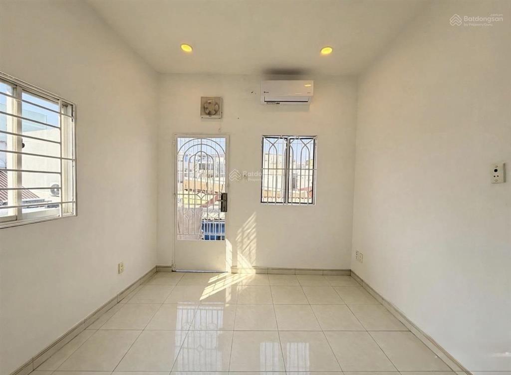3 tầng  343/101/6 bạch đằng, 2 phòng ngủ, 3 nhà vệ sinh