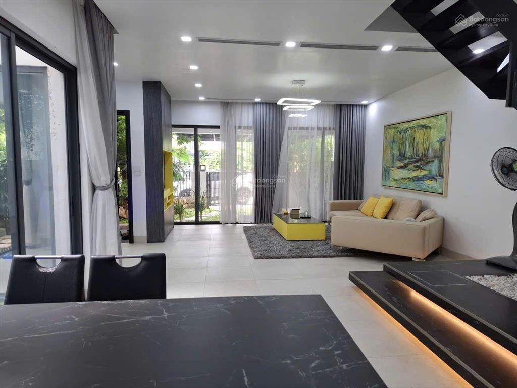 Cho thuê biệt thự song lập  4pn 3vs  gamuda gardens, hoàng mai, hà nội (có thang máy)