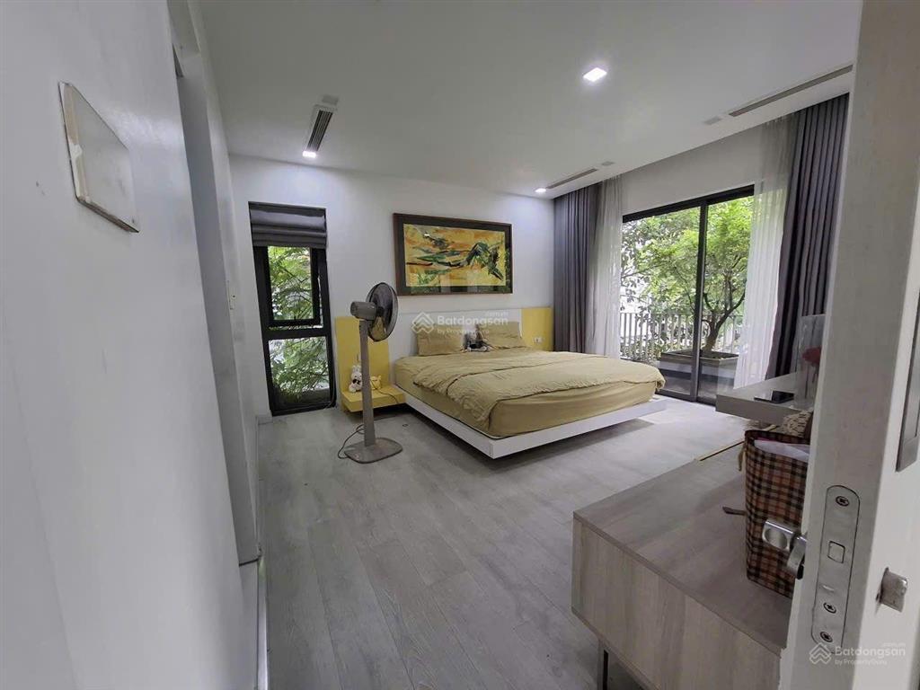 Cho thuê biệt thự song lập  4pn 3vs  gamuda gardens, hoàng mai, hà nội (có thang máy)