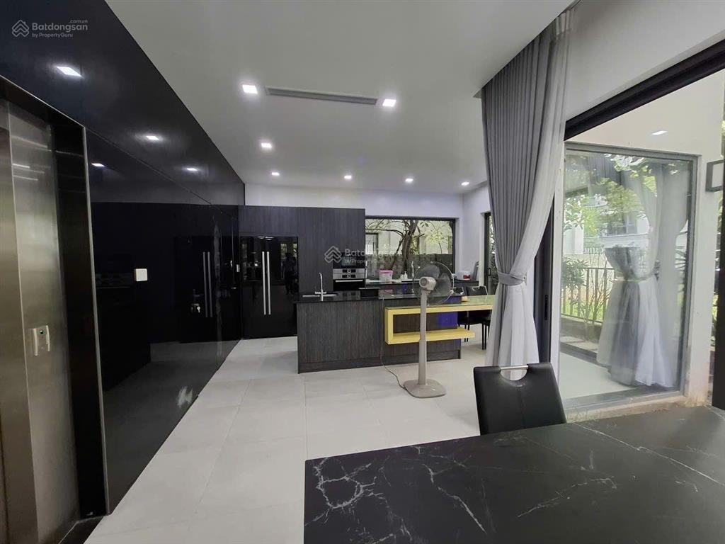 Cho thuê biệt thự song lập  4pn 3vs  gamuda gardens, hoàng mai, hà nội (có thang máy)