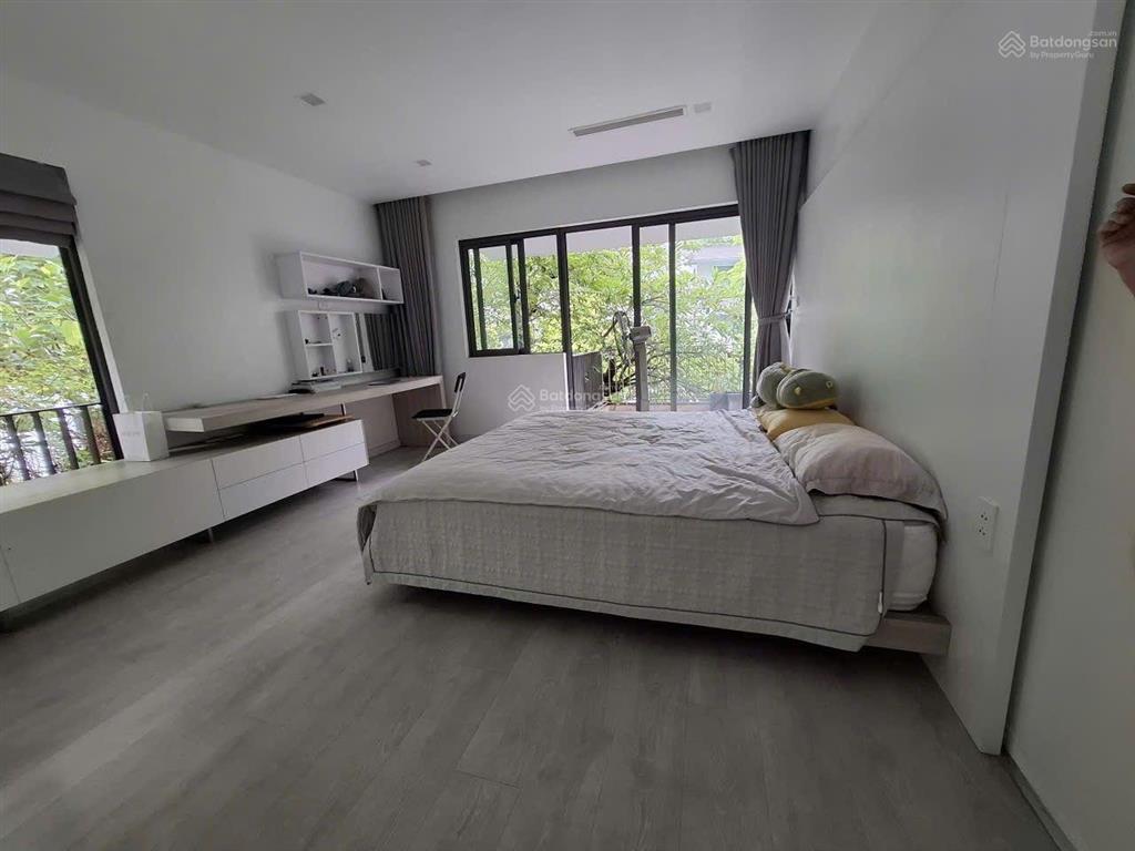 Cho thuê biệt thự song lập  4pn 3vs  gamuda gardens, hoàng mai, hà nội (có thang máy)