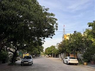 Bán lô đất đẹp bích đào phù hợp làm nhà ở hoặc kinh doanh chỉ 50**