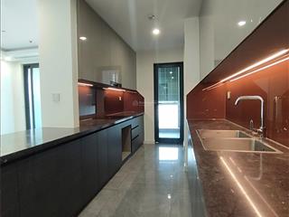 Cho thuê noble crystal riverside 2pn +1  129m2  giá 15tr/th miễn phí quản lí, tầng cao