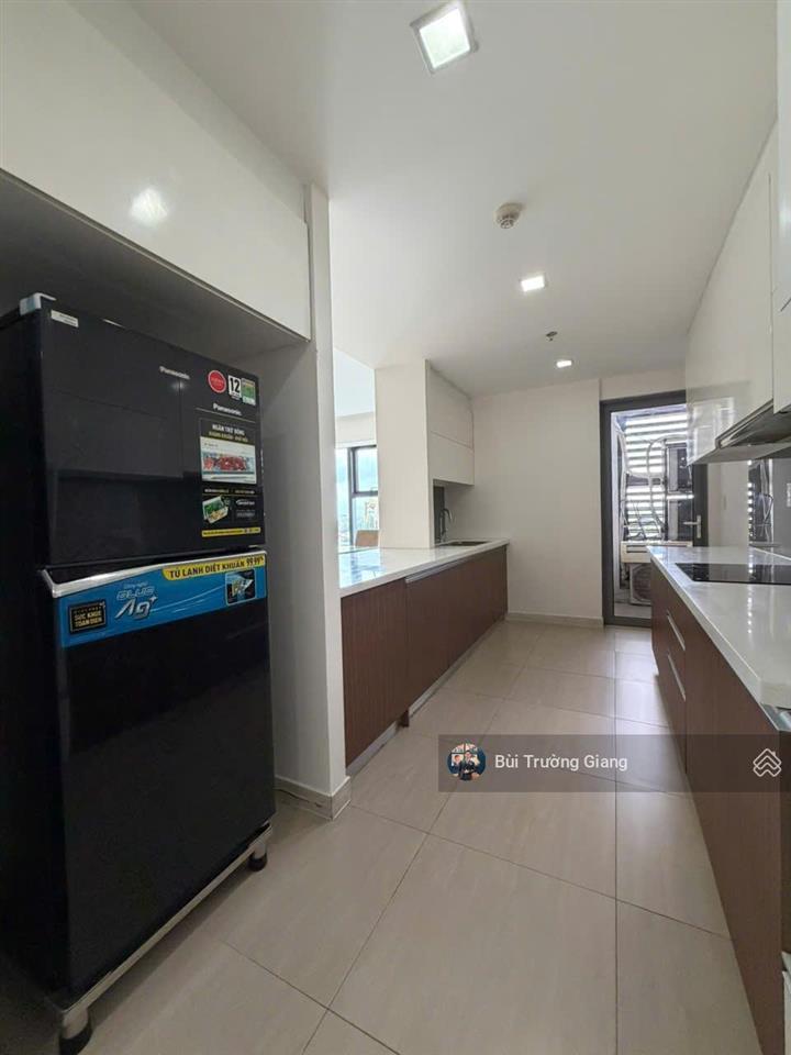 Cho thuê ch noble crystal riverside 3pn, 155m2, giá tốt 22tr/th miễn phí quản lý