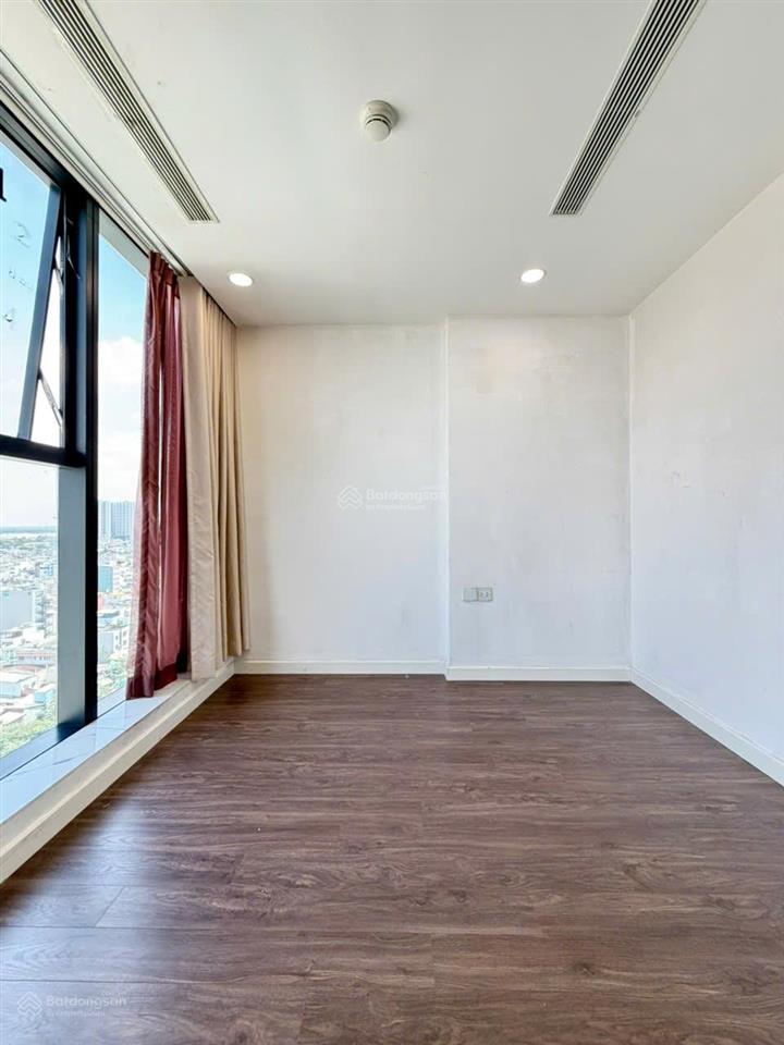 Cho thuê cc sunshine sky city, 131617 triệu vnd, 70m2, 2pn, 2wc rộng rãi view thoáng