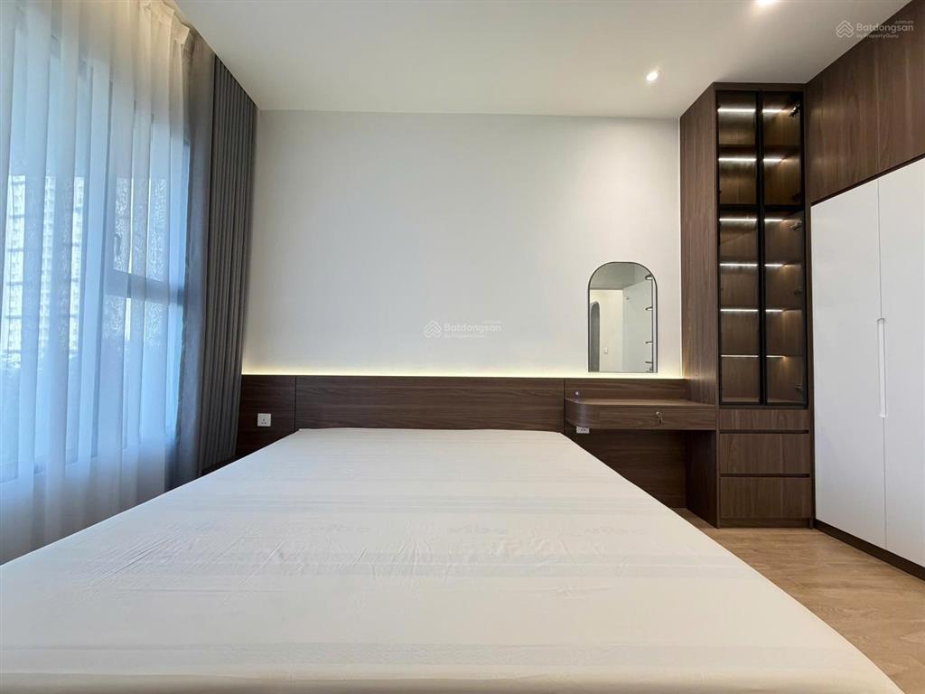Cho thuê căn hộ 2pn, 2wc tại the infiniti riviera point, 32 triệu, 81m2, giá tốt
