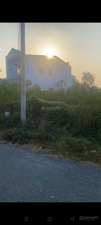 Chủ cần bán gấp nền thổ cư mặt tiền đường nhựa đe bao rạch gia