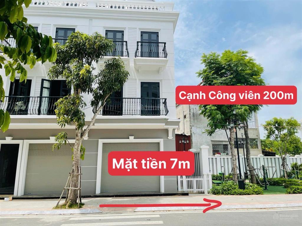 Cần bán liền kề góc vuông vắn 105m2  giá 8,5 tỷ. sổ đỏ sang tên trong ngày