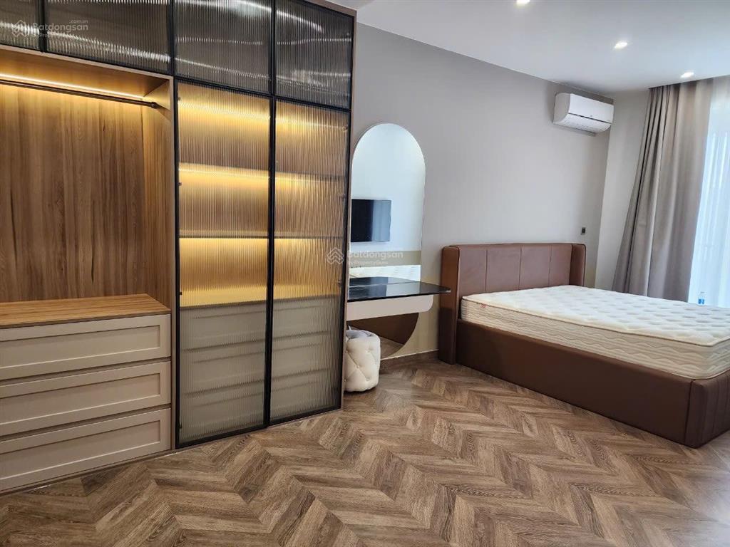 Cần cho thuê nhanh căn hộ scenic valley, pmh q7 nhà đẹp, giá tham khảo tốt.  0777 928 *** mr.huy