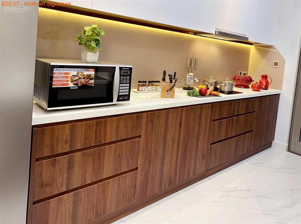 Cho thuê căn hộ midtown 2pn, full nội thất, nhà mới 100%, giá 25tr/tháng  0777 928 *** mr. đức huy