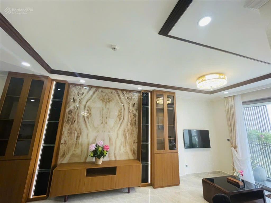 Cho thuê midtown 3pn, căn góc,135m2, giá 50tr/tháng,full nội thất cao cấp,nhà mới + ảnh thật 100%