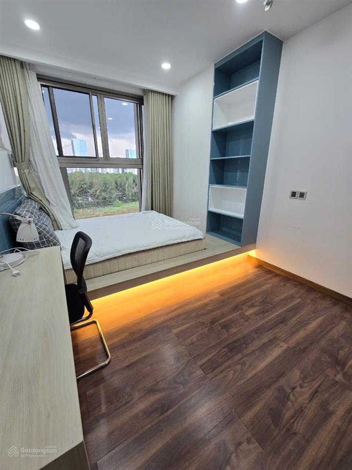 Cho thuê midtown 3pn,1plv căn góc, 135m2, giá 45tr/tháng, nhà full nội thất cao cấp. 0777 928 ***